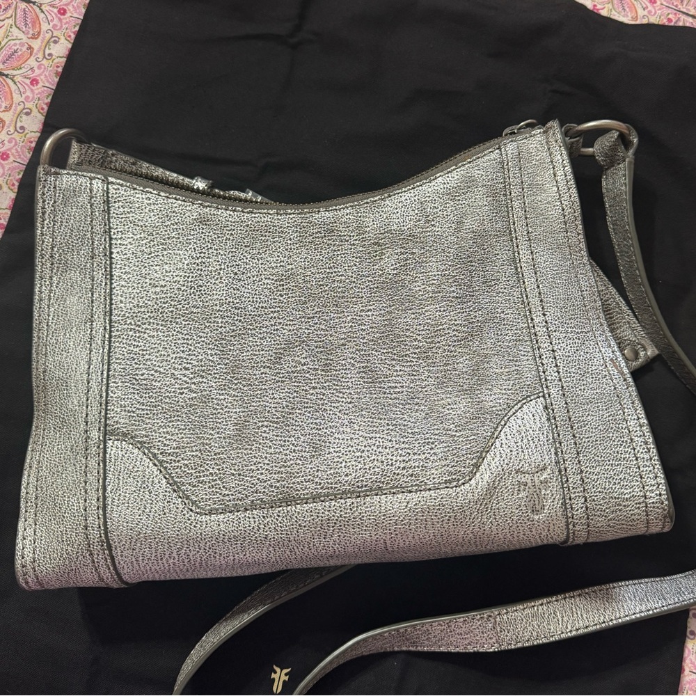 Frye Melissa crossbody silver NWT’s - Picture 2 of 8